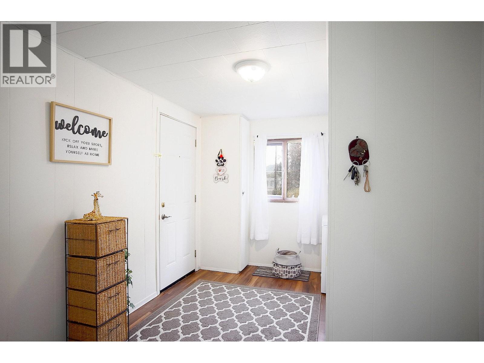 1 1361 30 Street Southeast, Salmon Arm