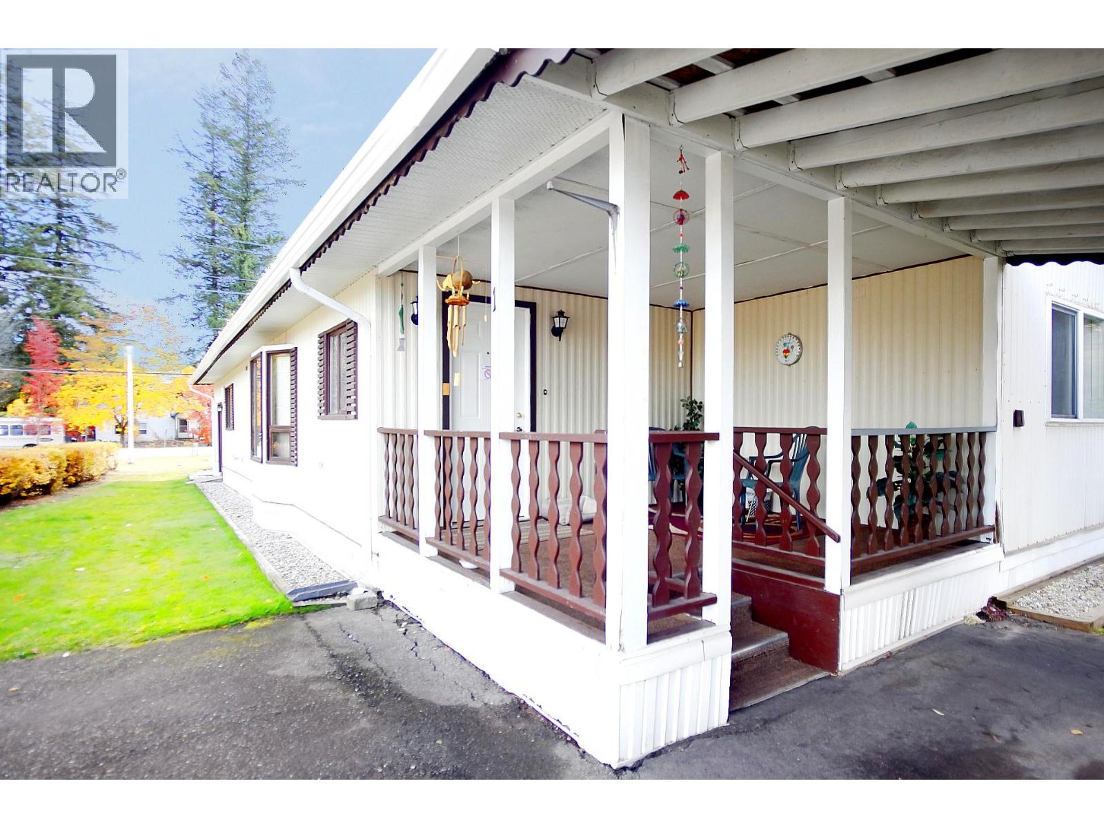 1 1361 30 Street Southeast, Salmon Arm