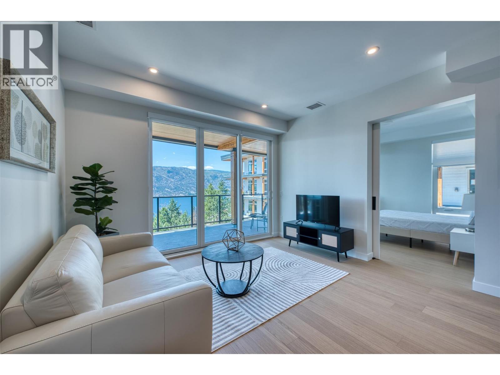 508 9652 Benchland Drive, Lake Country