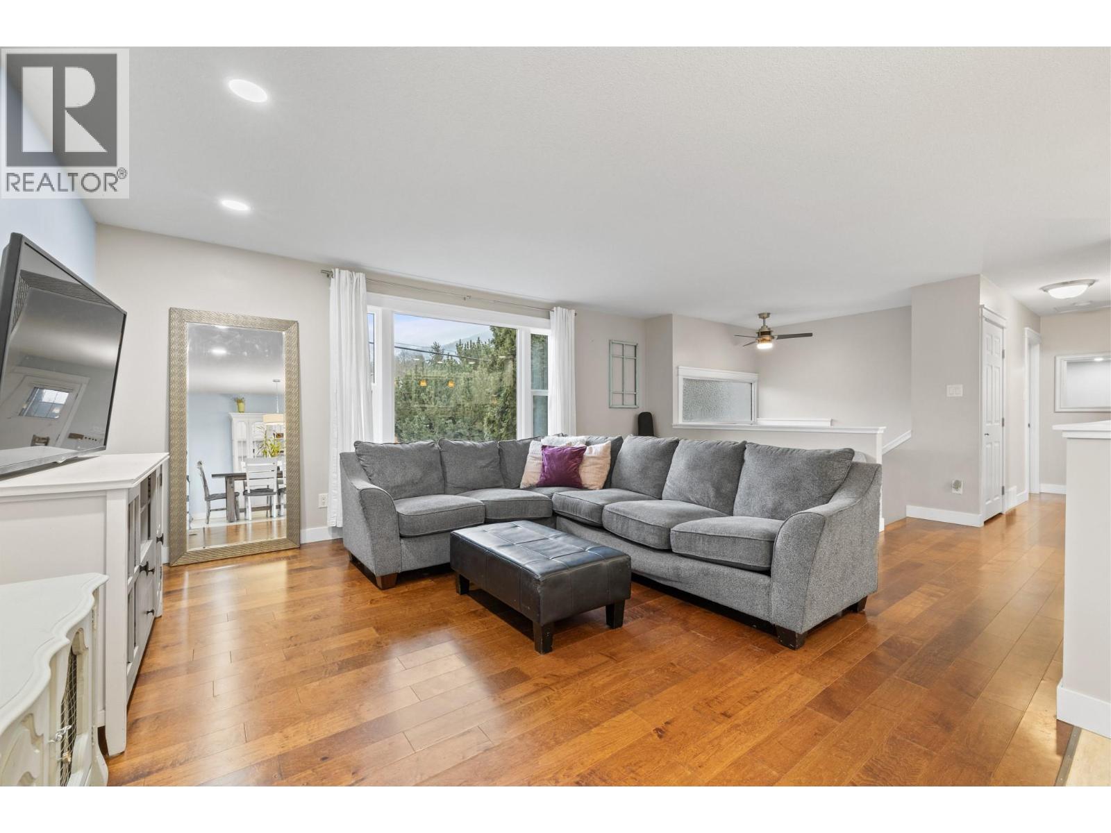 2797 Catherine Crescent, Armstrong