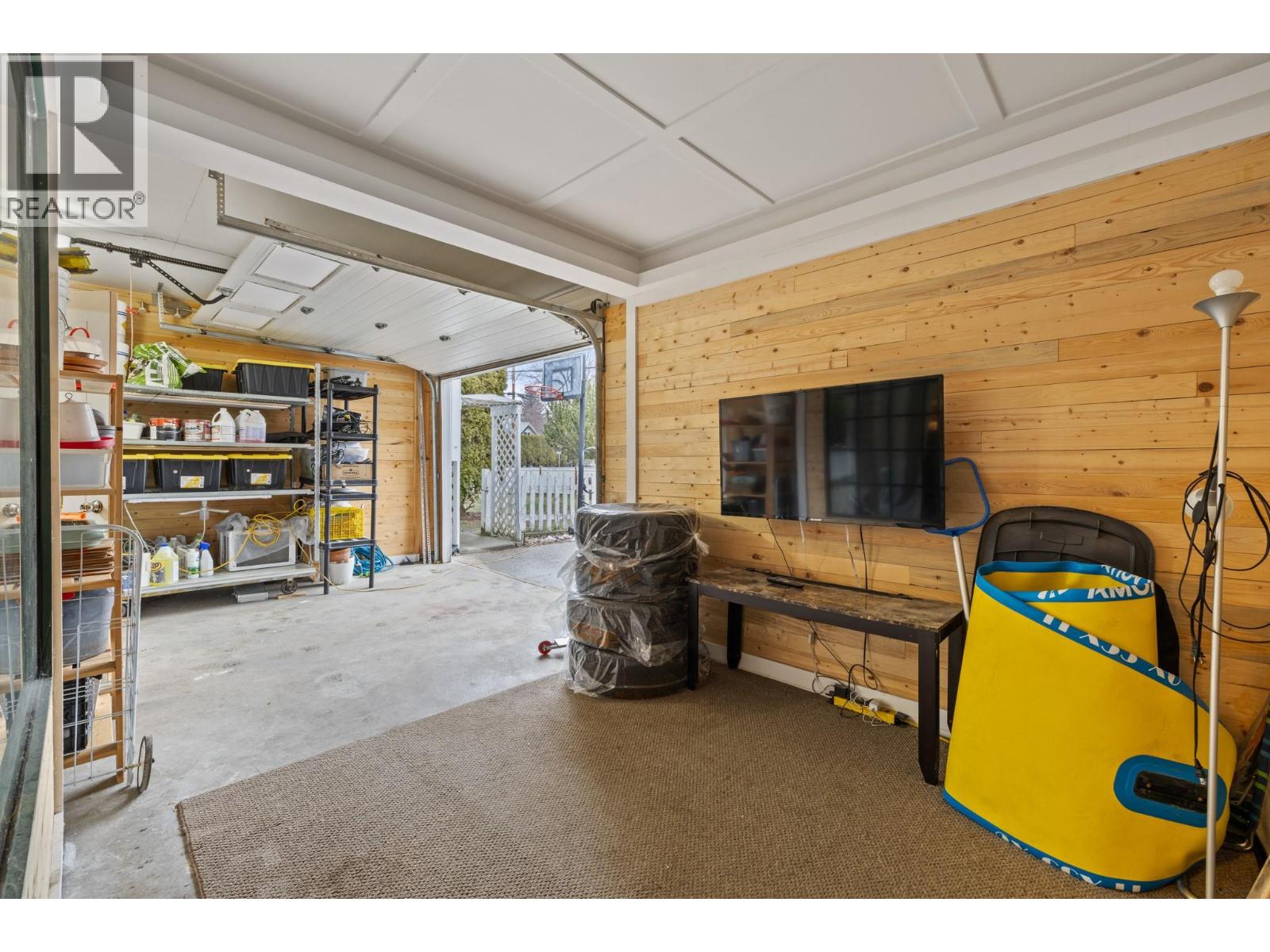 2797 Catherine Crescent, Armstrong