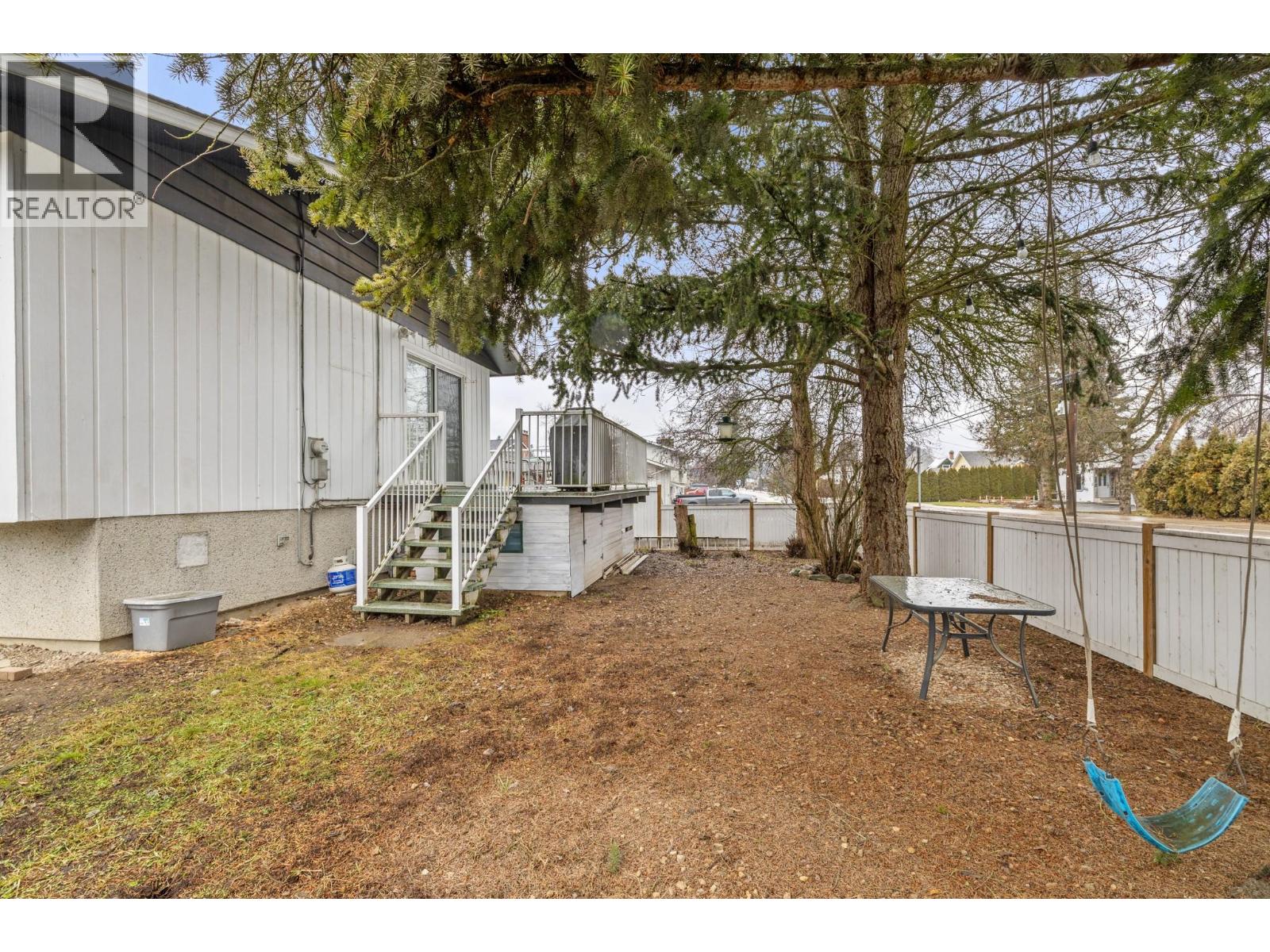 2797 Catherine Crescent, Armstrong