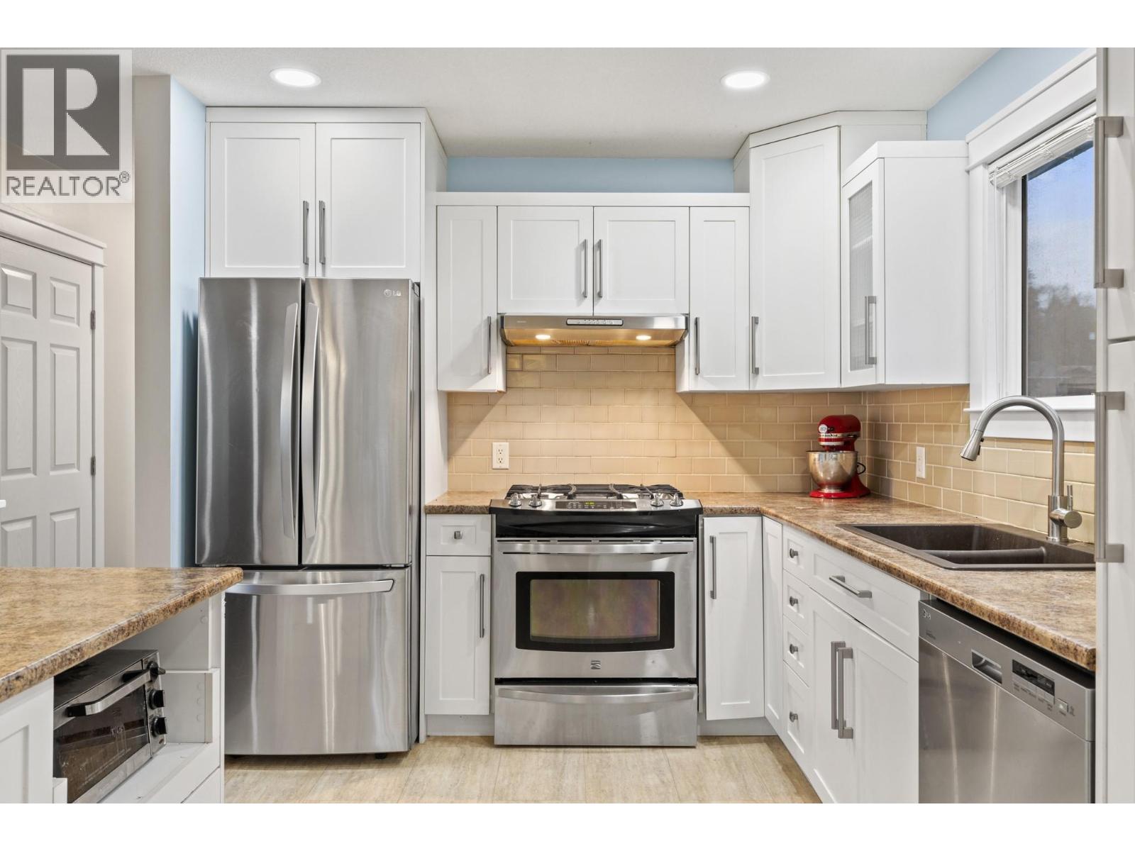 2797 Catherine Crescent, Armstrong