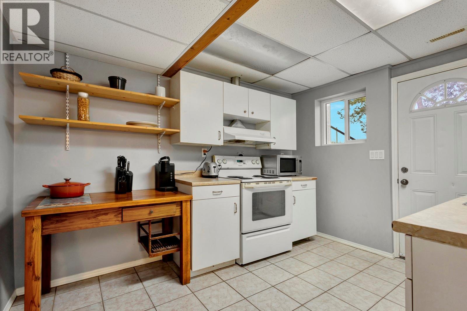  1653 Traut Court, Kelowna