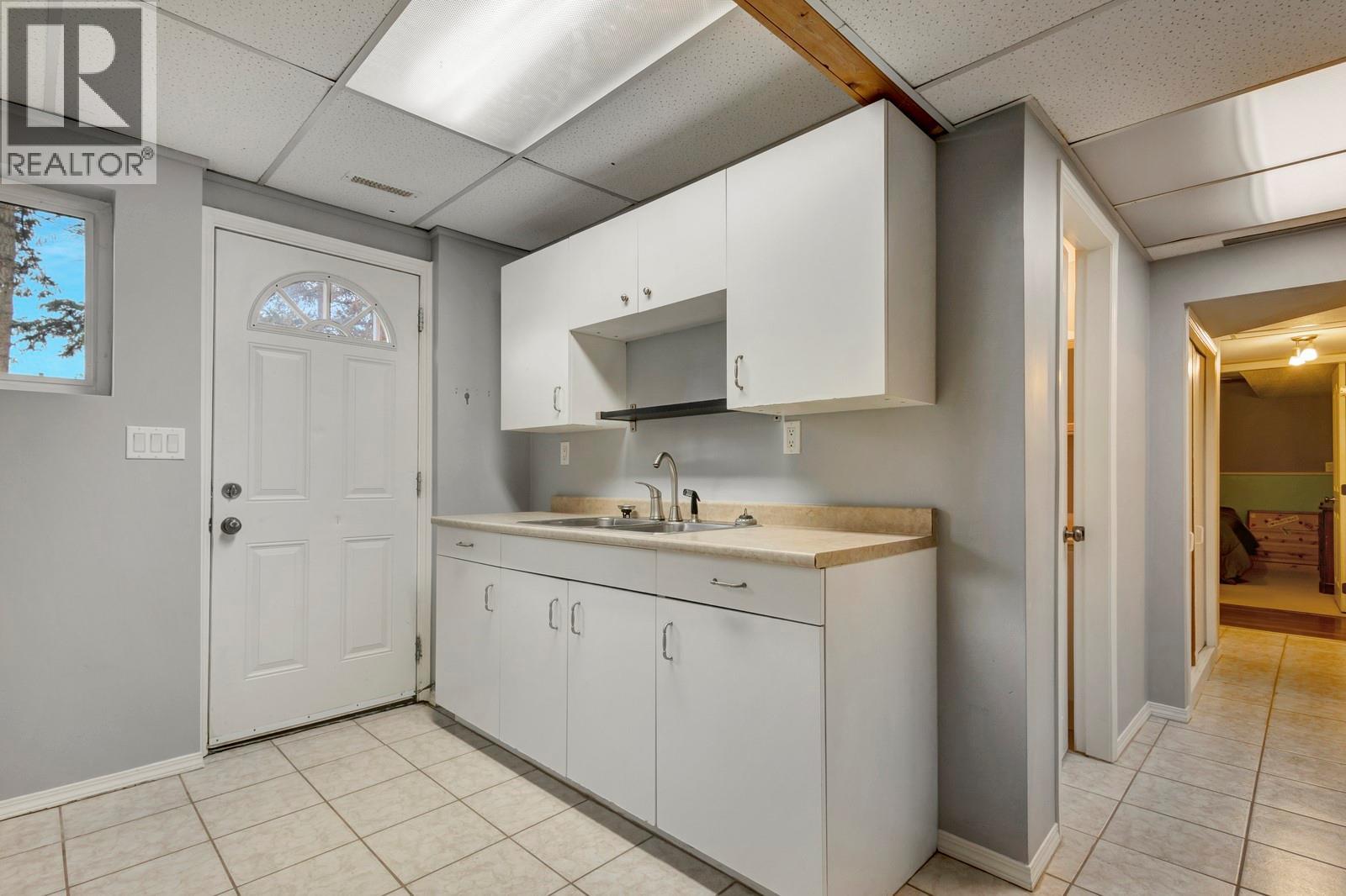  1653 Traut Court, Kelowna