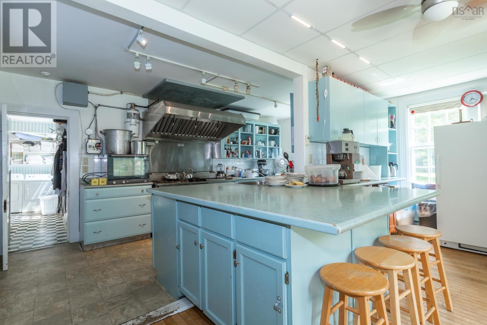 Property 15 of 49 of 519 St George Street