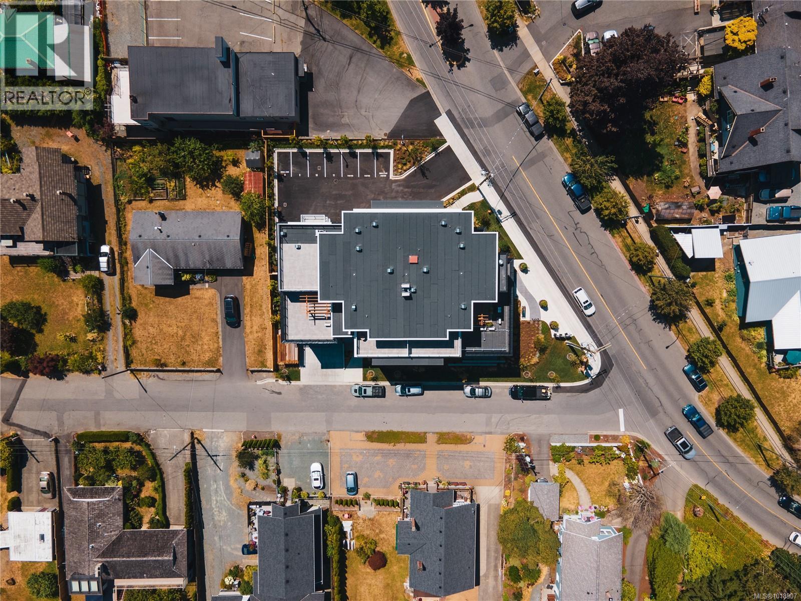 #402 201 DOGWOOD DR - 40