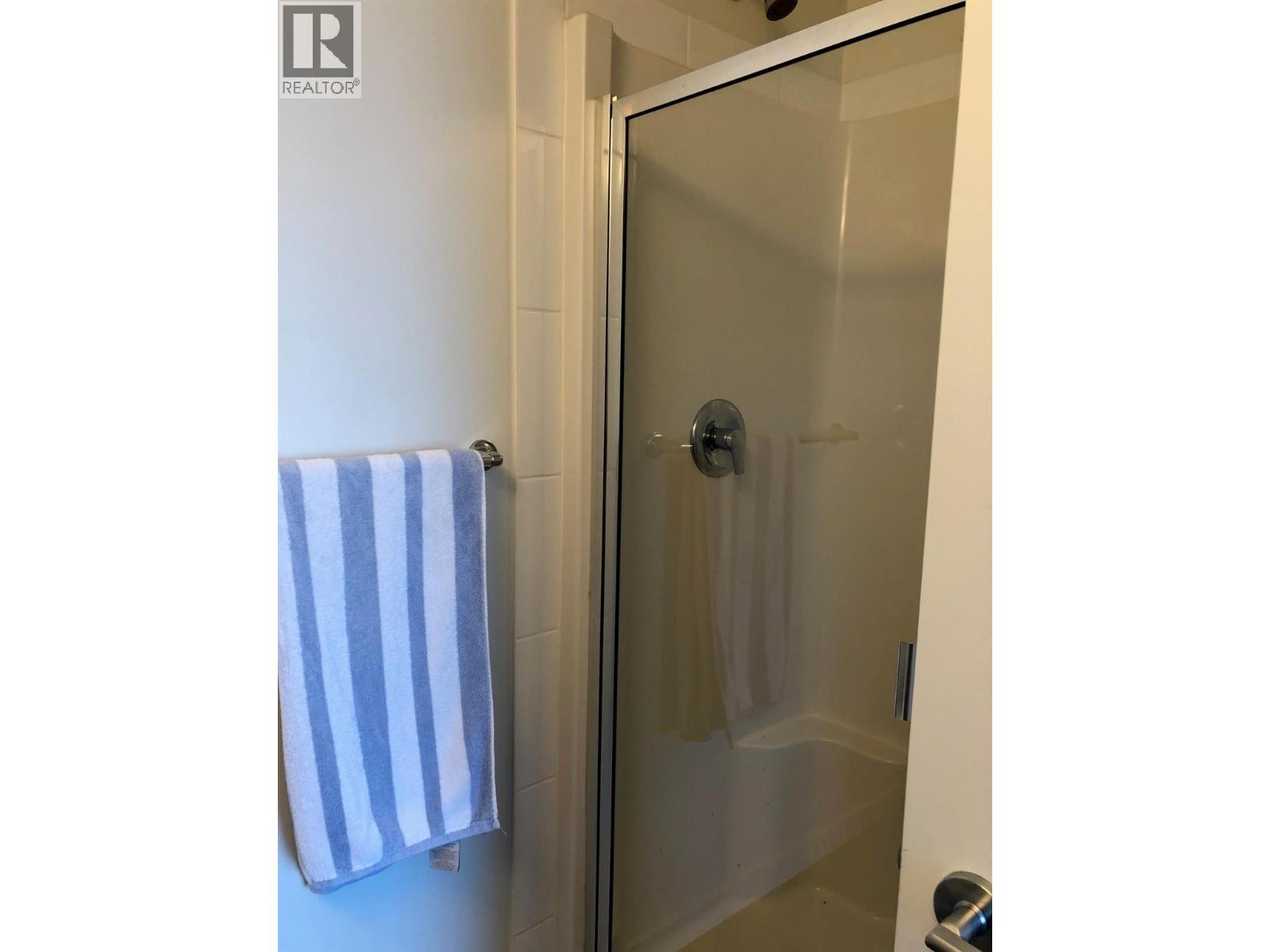 303 935 Academy Way, Kelowna