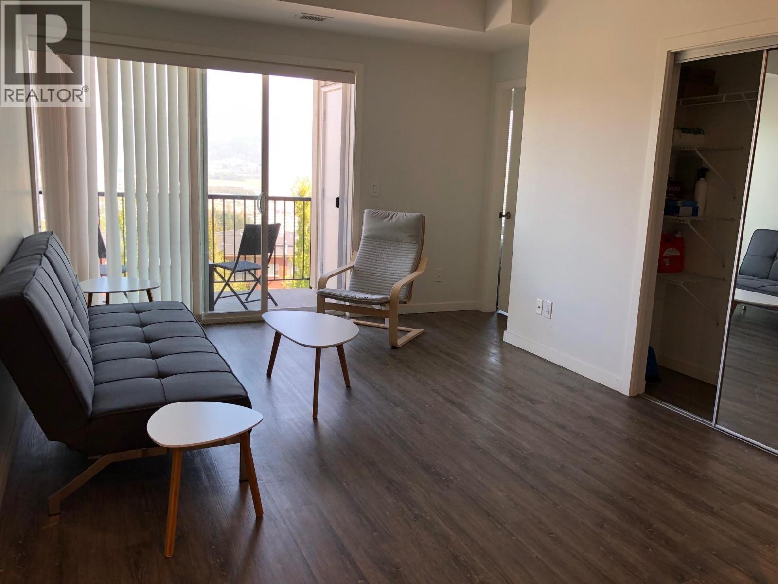 303 935 Academy Way, Kelowna