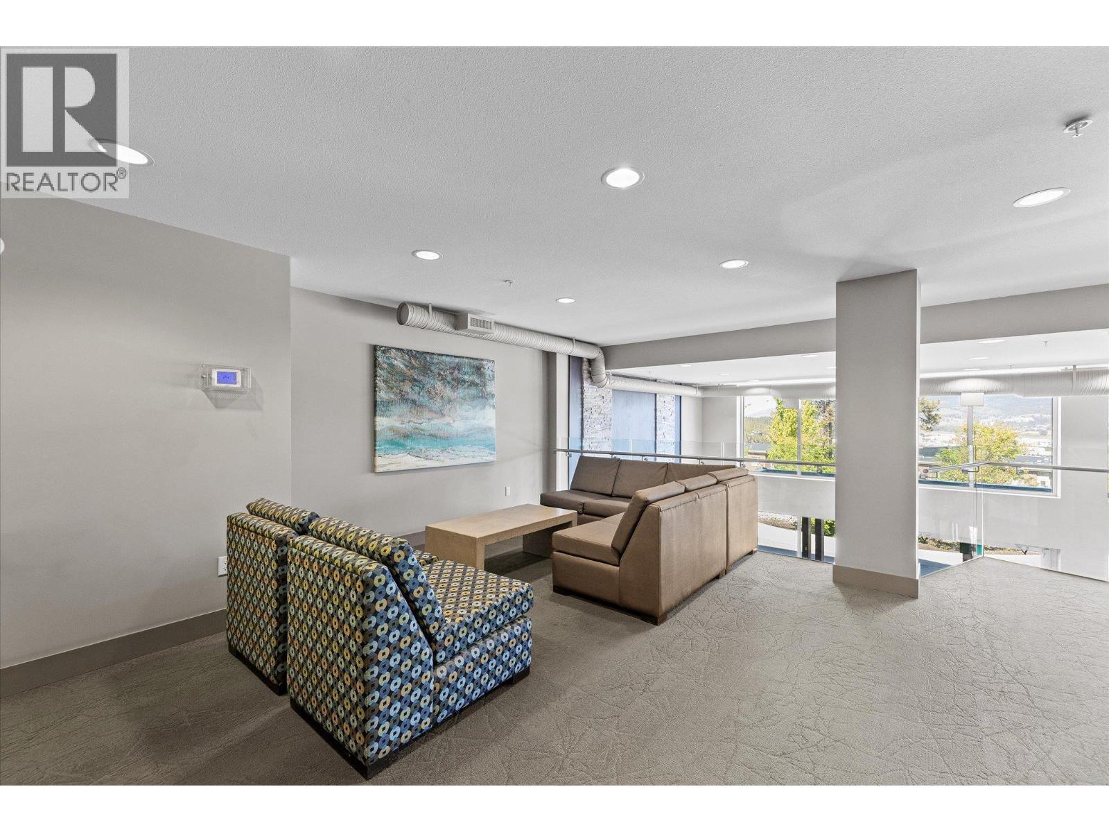 303 935 Academy Way, Kelowna