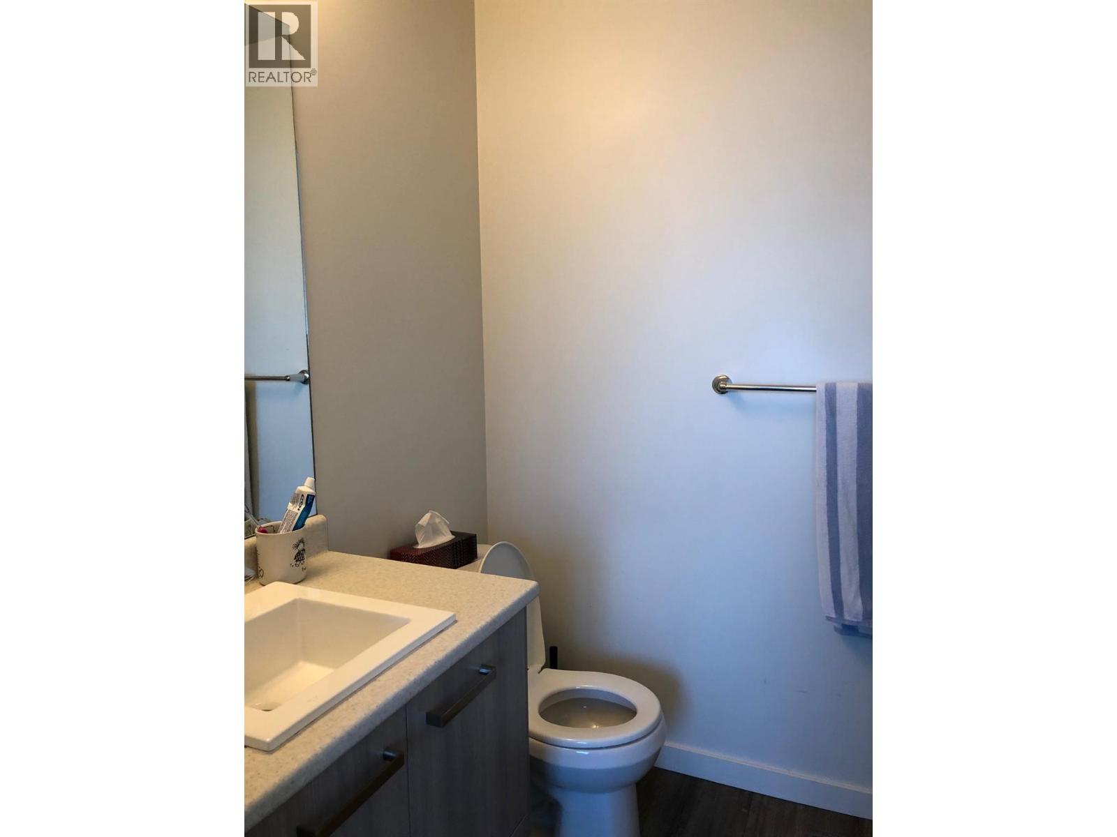 303 935 Academy Way, Kelowna