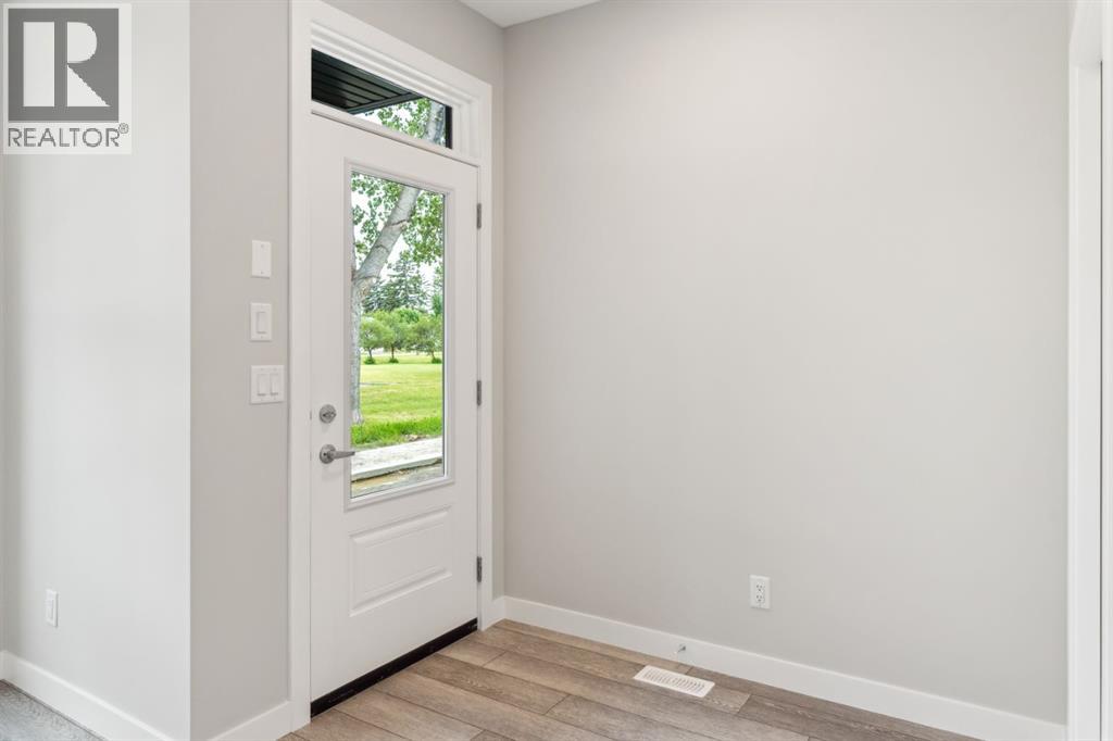 Single Family House for Sale in  Alderwood Close SE Acadia Calgary 