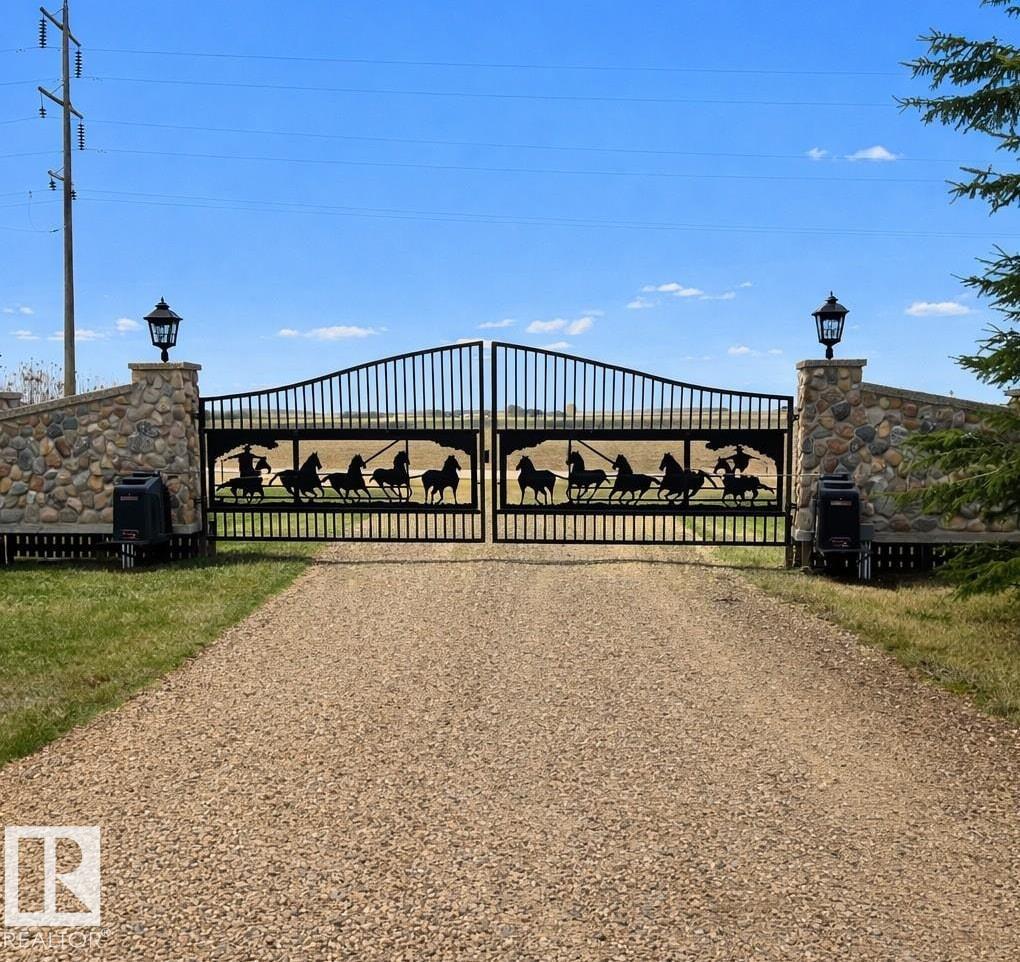 57124 RGE ROAD 252, Rural Sturgeon County