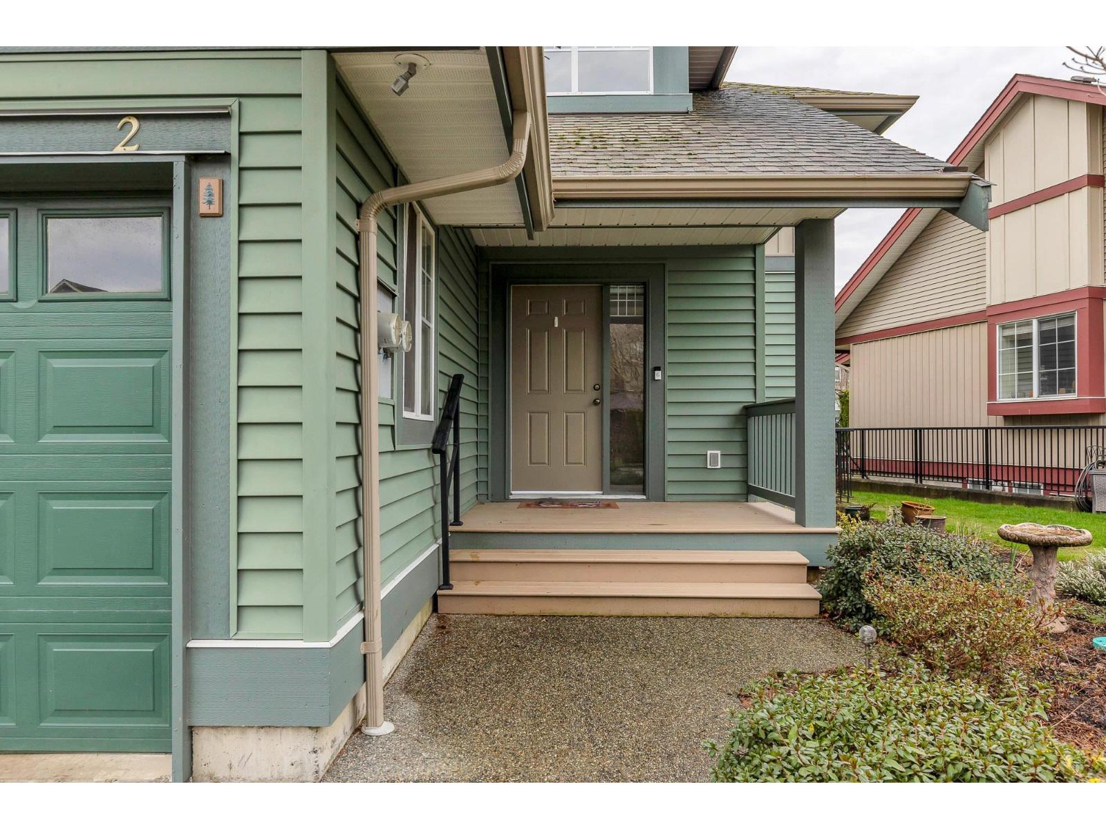 2 45545 TAMIHI WAY, Garrison Crossing, Chilliwack