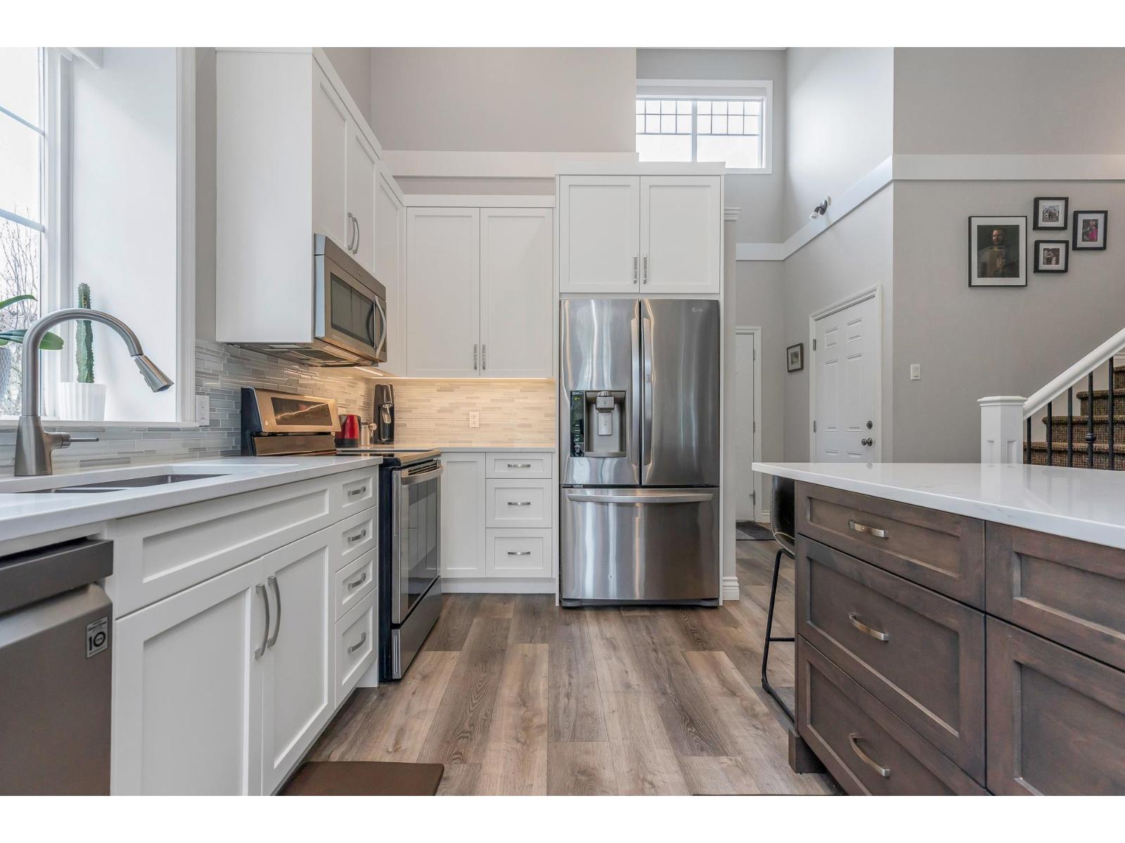 2 45545 TAMIHI WAY, Garrison Crossing, Chilliwack