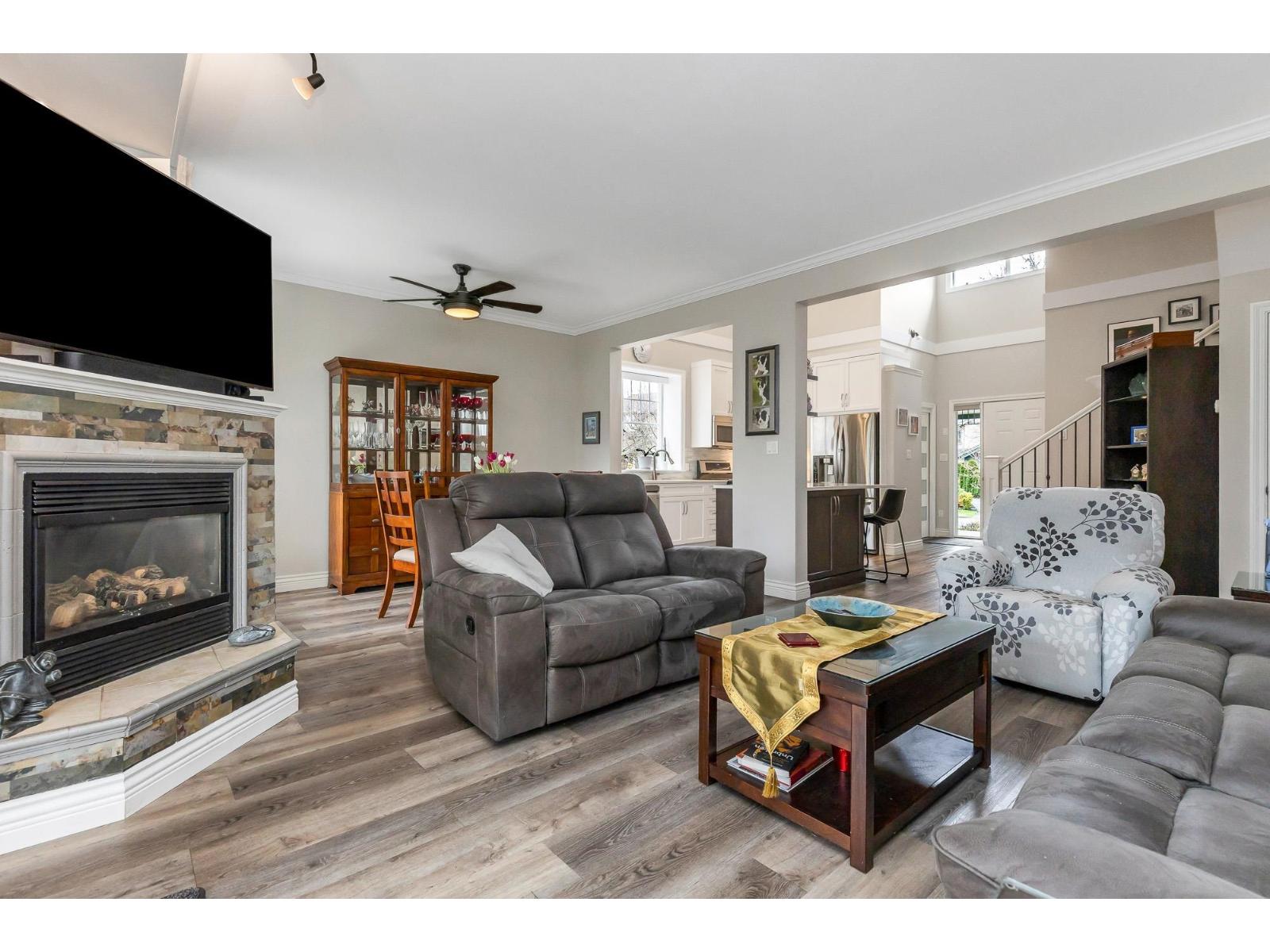 2 45545 TAMIHI WAY, Garrison Crossing, Chilliwack