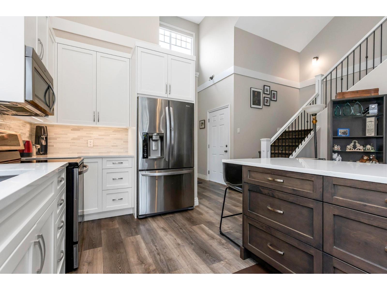 2 45545 TAMIHI WAY, Garrison Crossing, Chilliwack