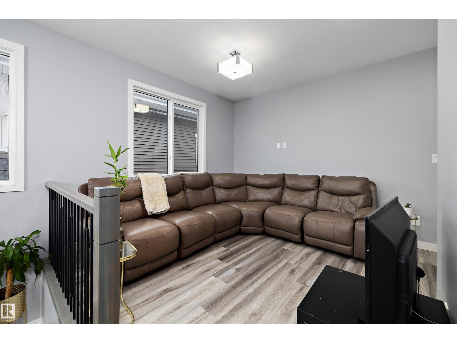 4223 VETERANS WY NW, Edmonton