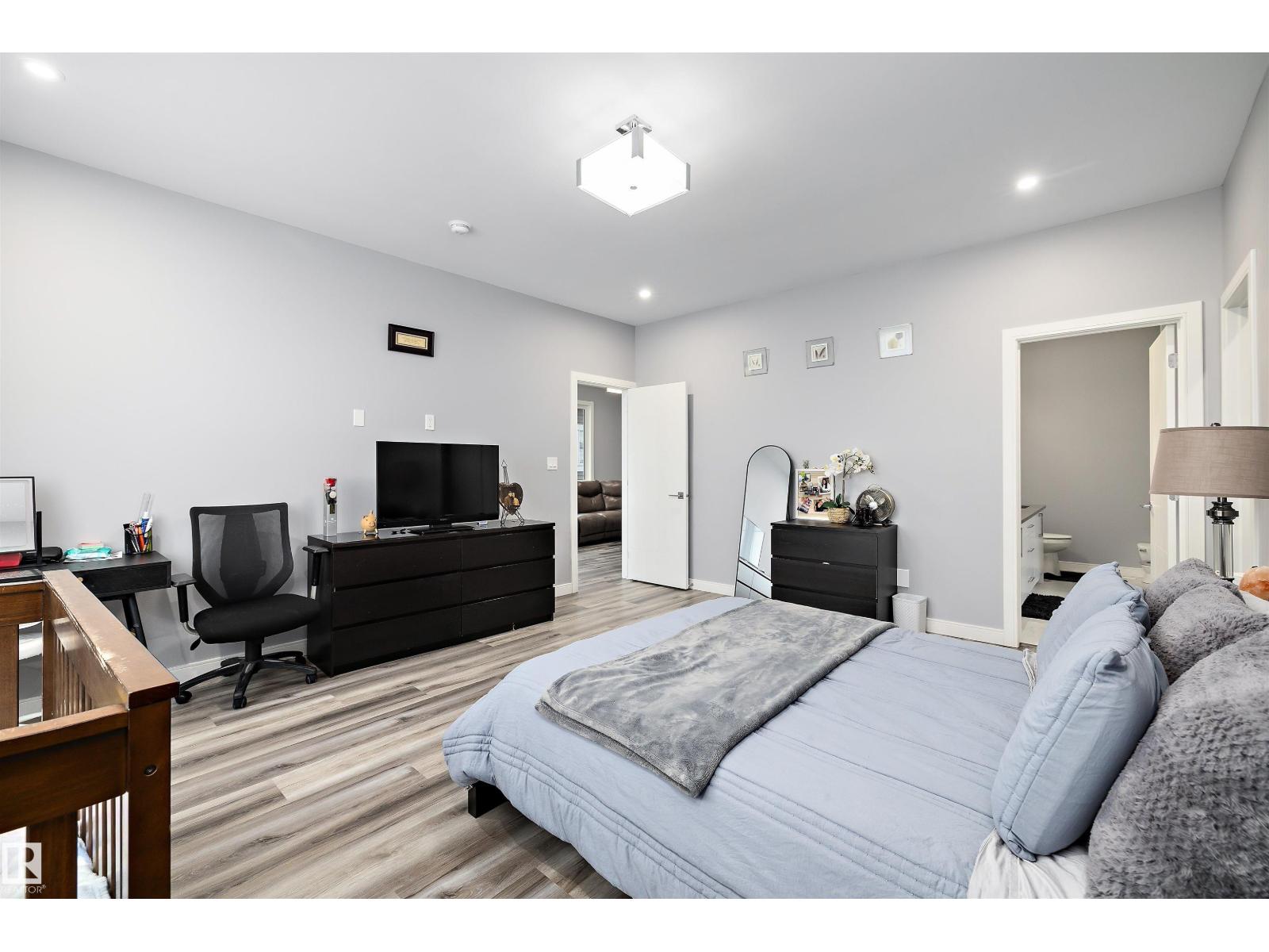 4223 VETERANS WY NW, Edmonton