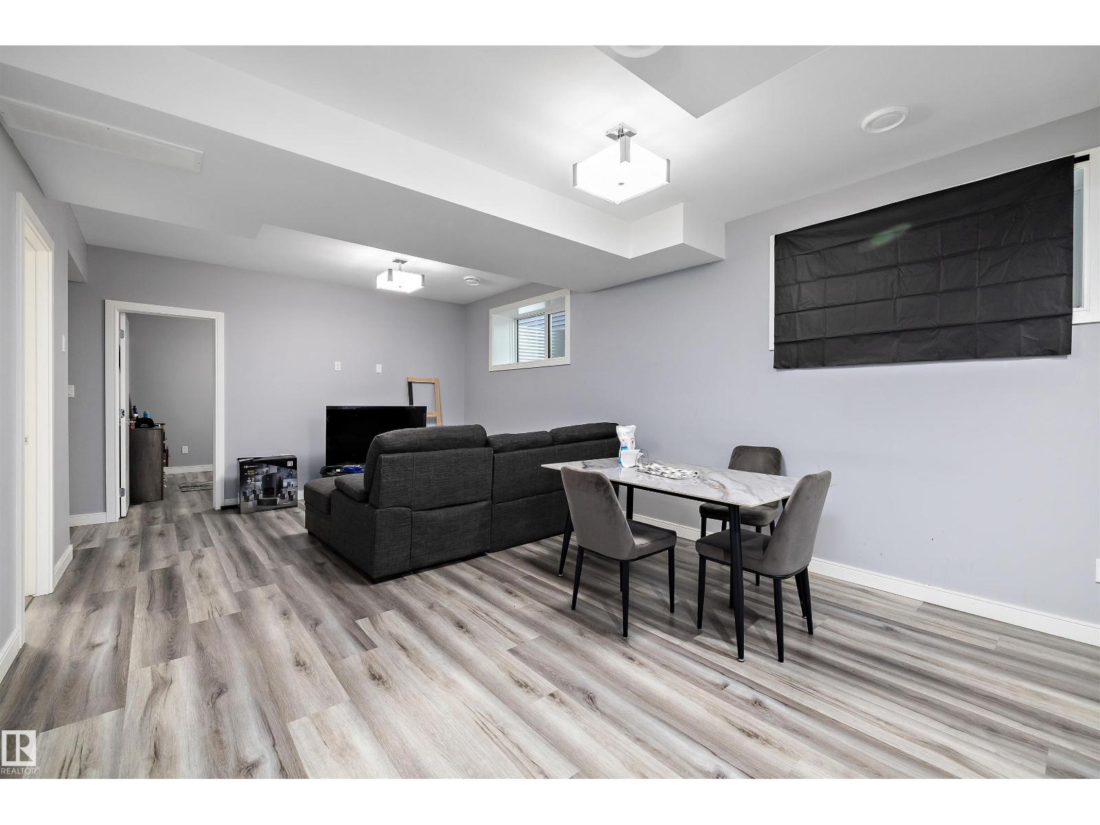 4223 VETERANS WY NW, Edmonton