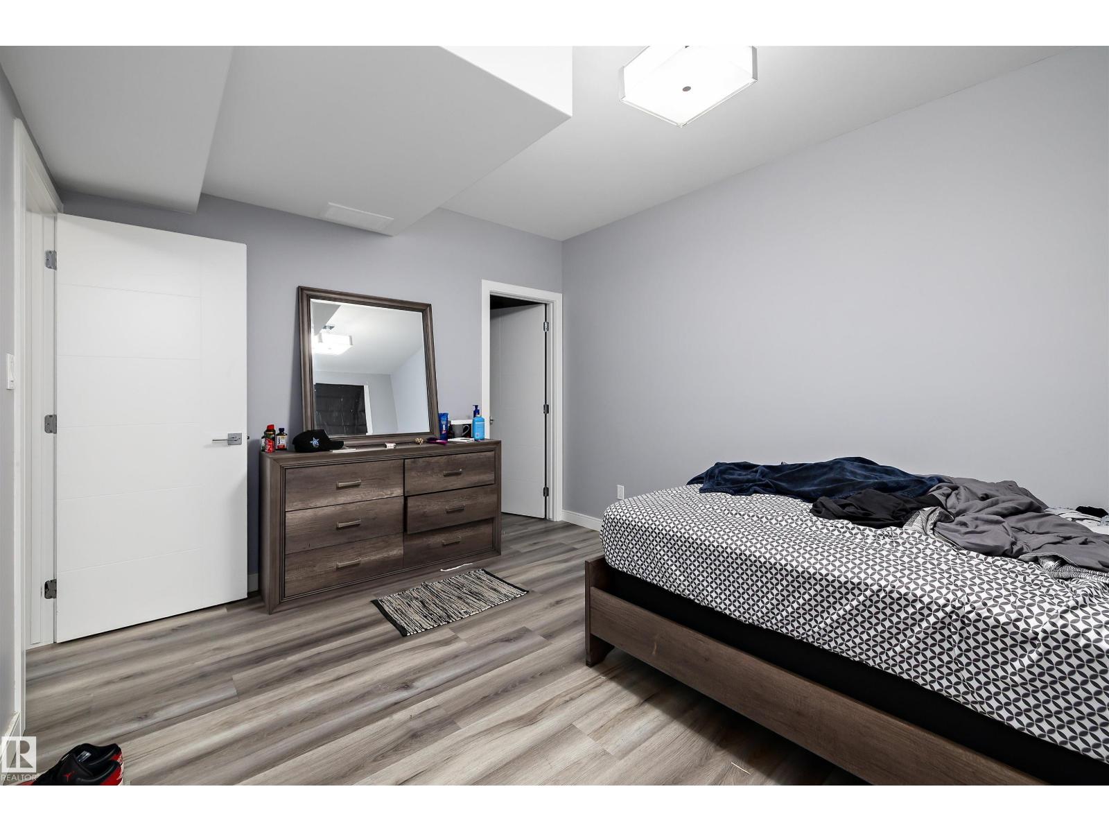 4223 VETERANS WY NW, Edmonton