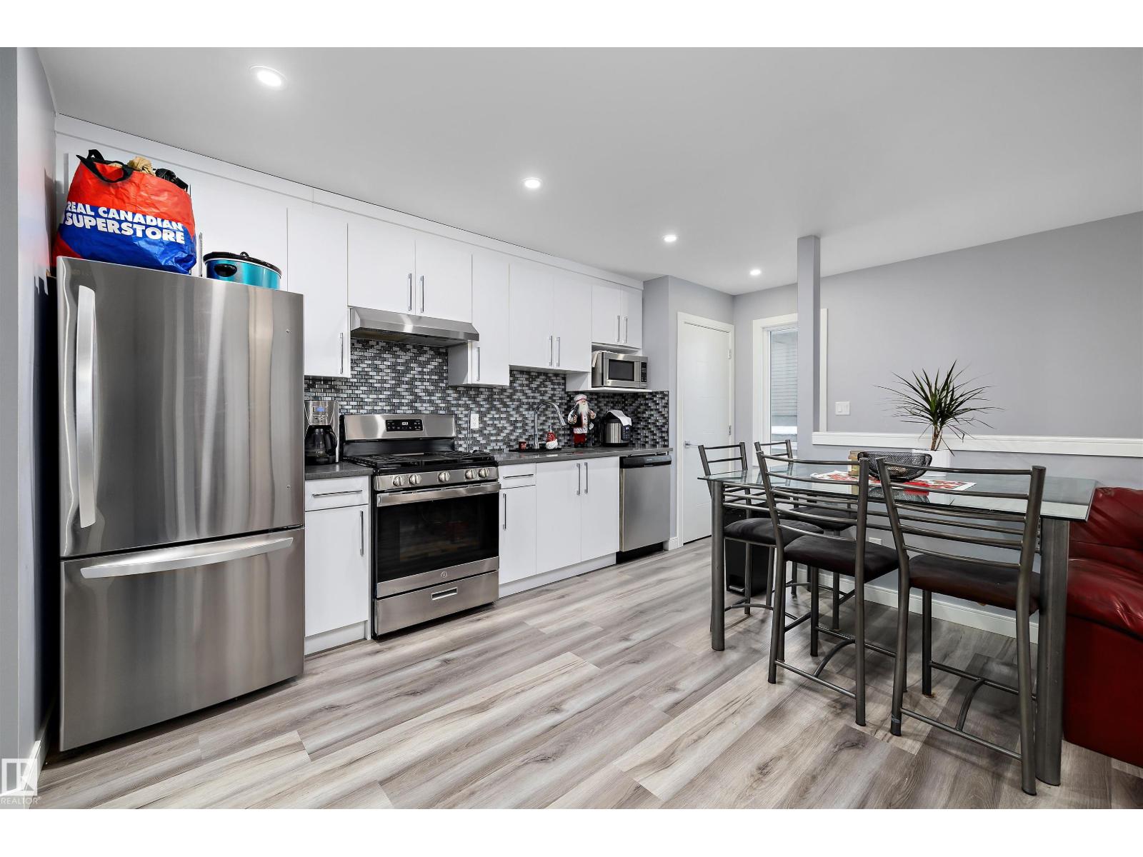 4223 VETERANS WY NW, Edmonton