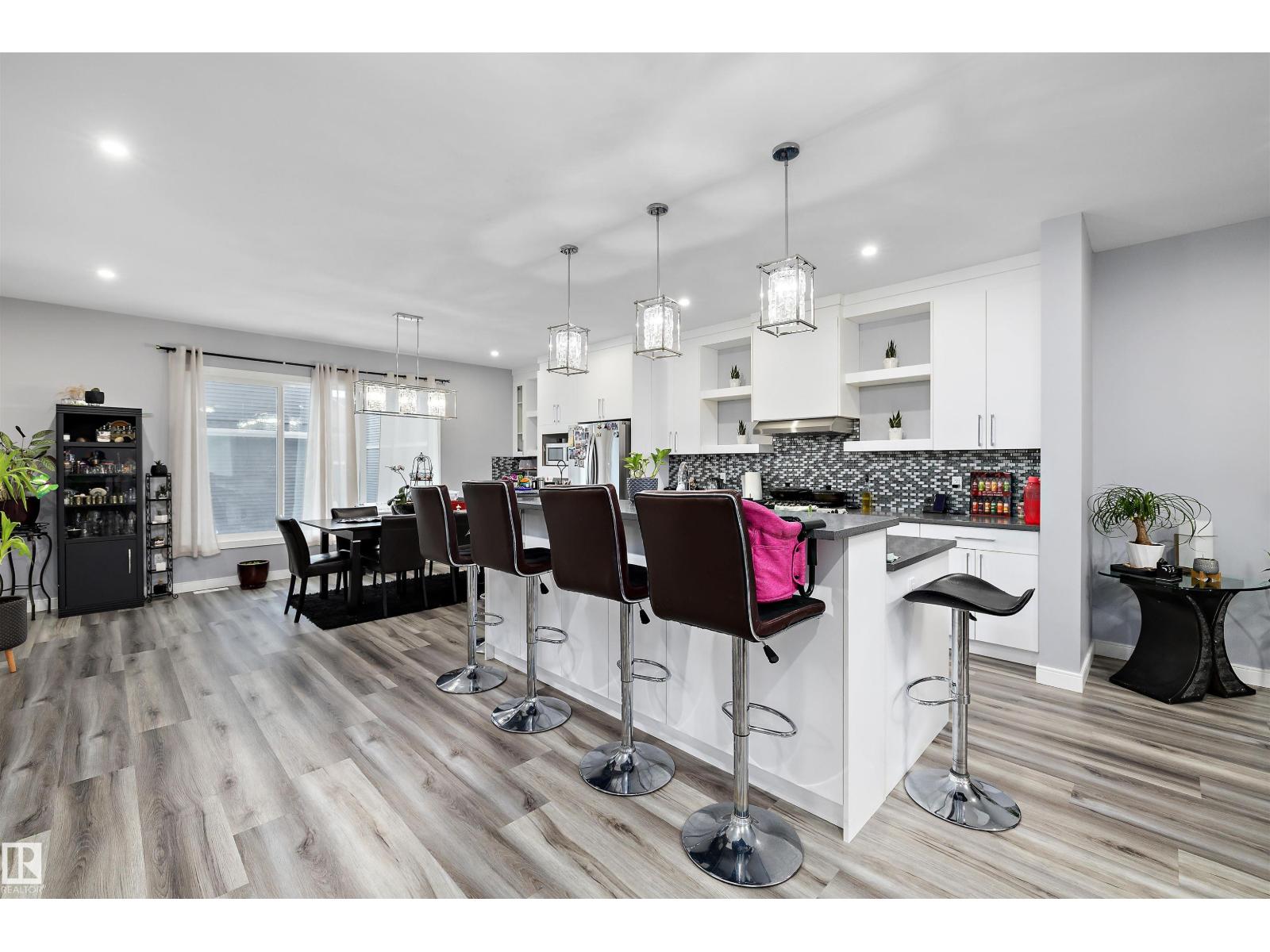 4223 VETERANS WY NW - 8
