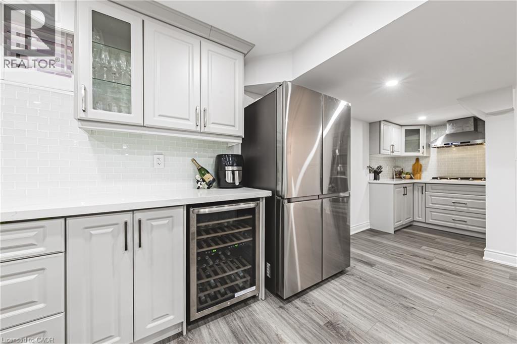 60 GOLDEN HAWK DRIVE - 25