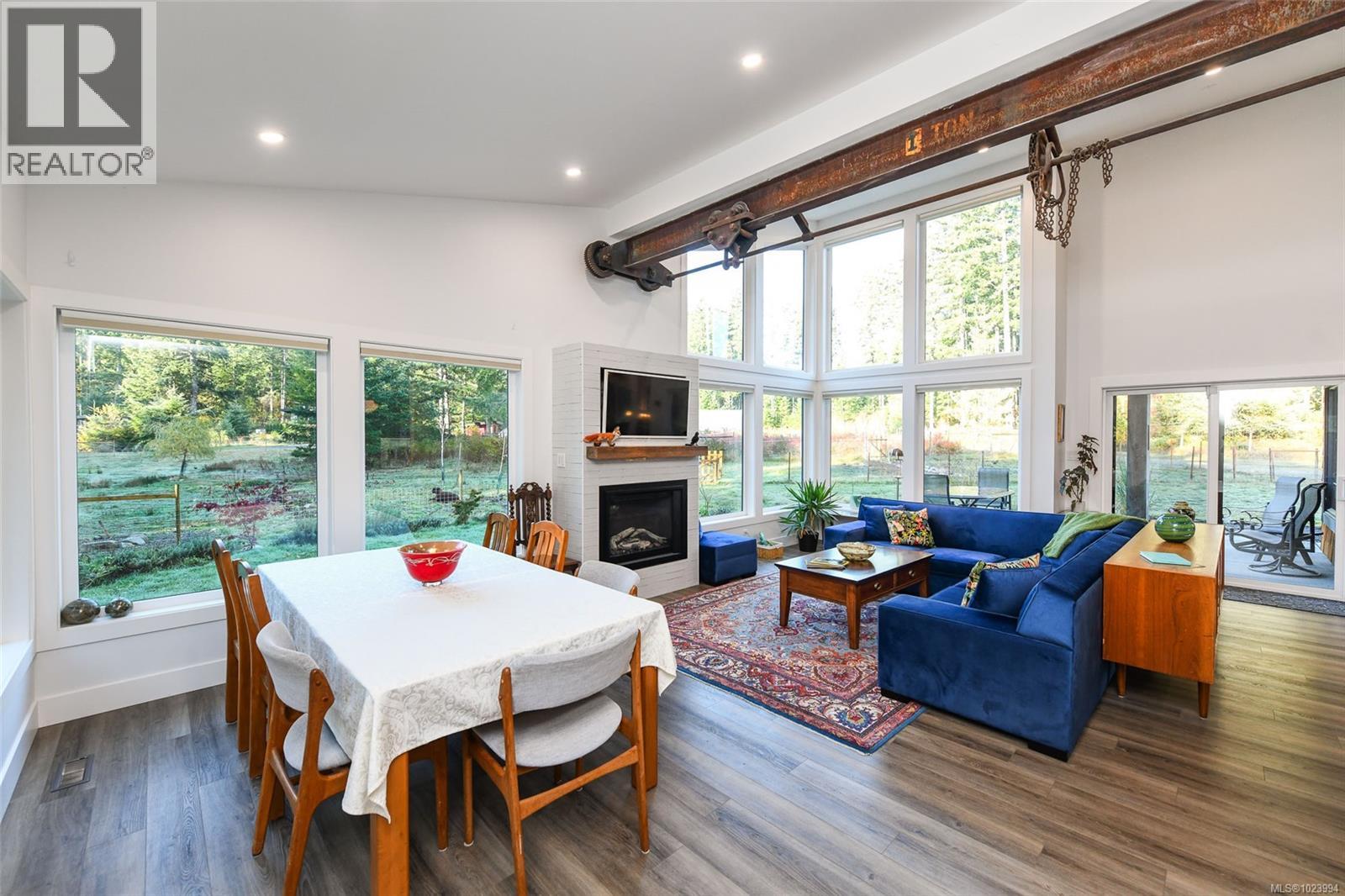 7592/7586 GABBY RD - 16