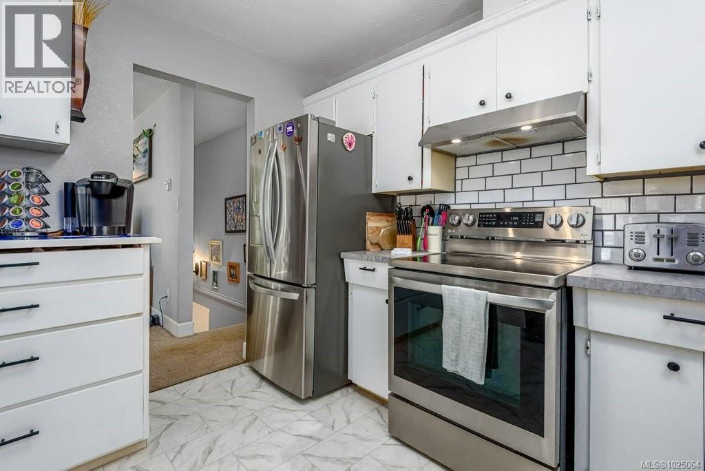 4696 Gail Cres, Courtenay