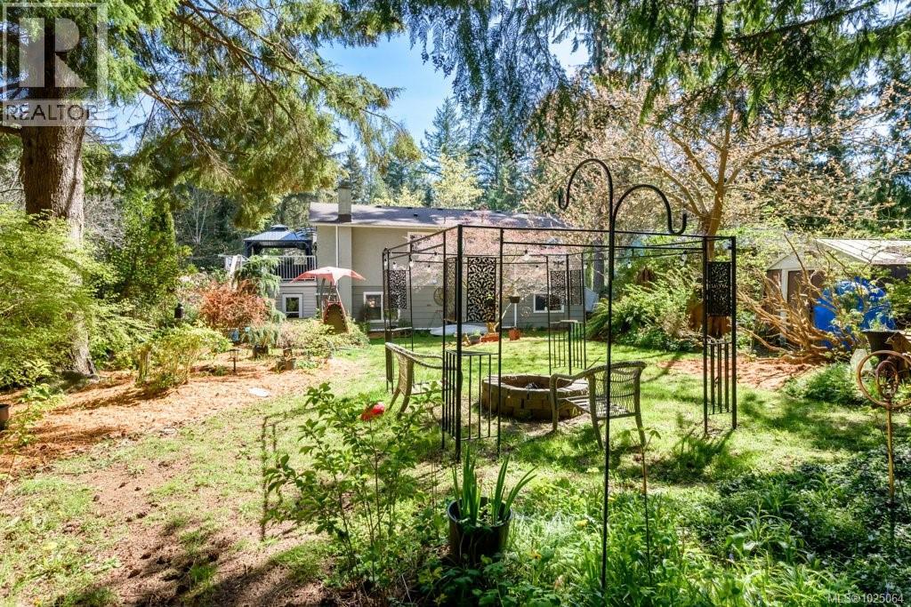 4696 Gail Cres, Courtenay