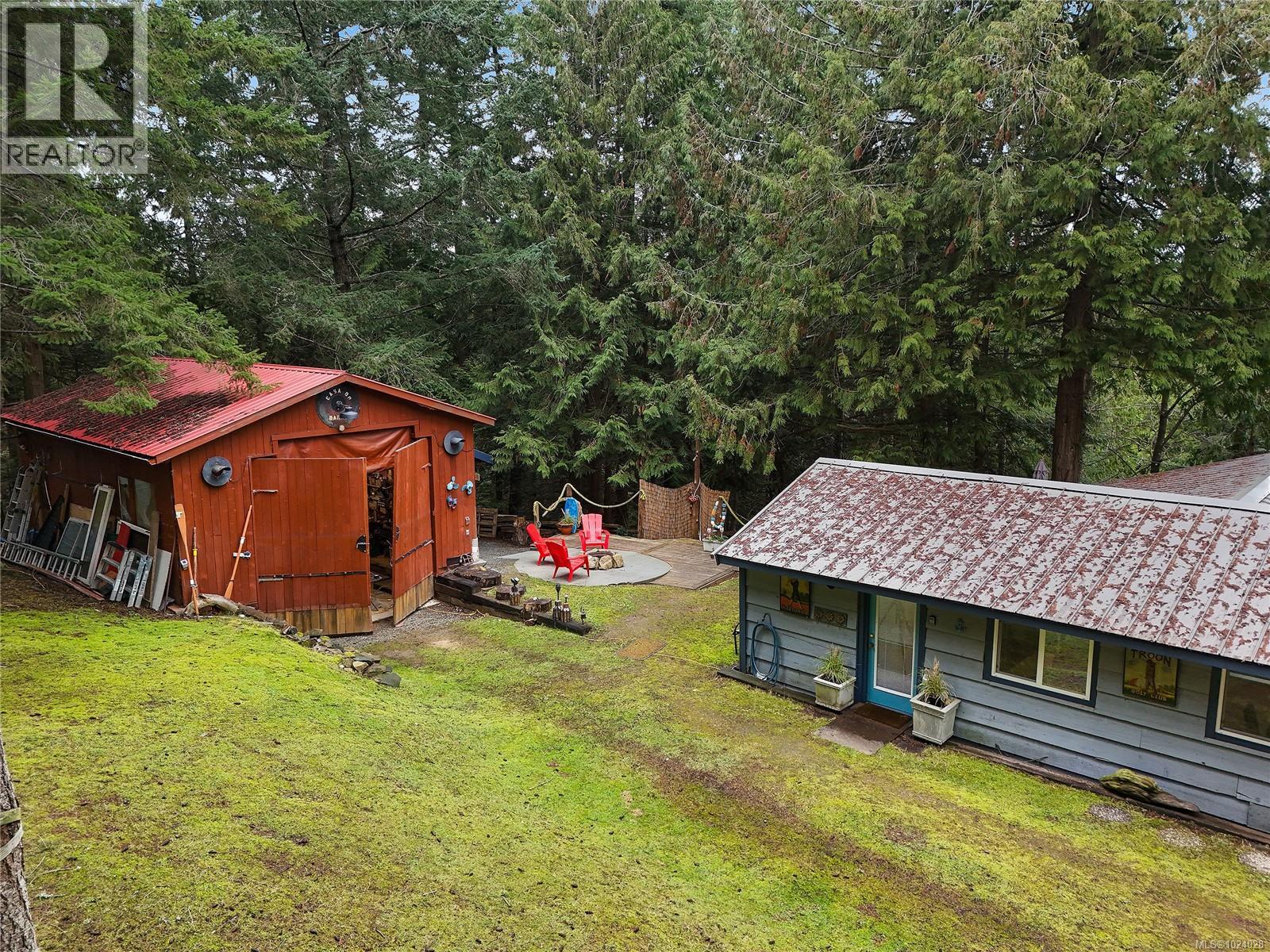  493 Abbott Road, Mayne Island