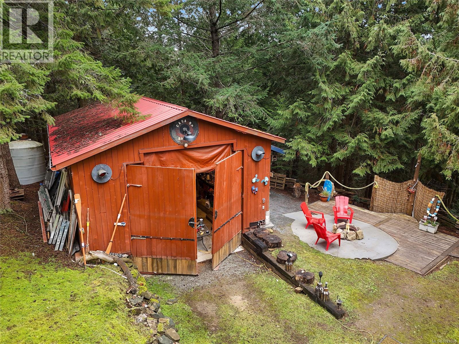  493 Abbott Road, Mayne Island