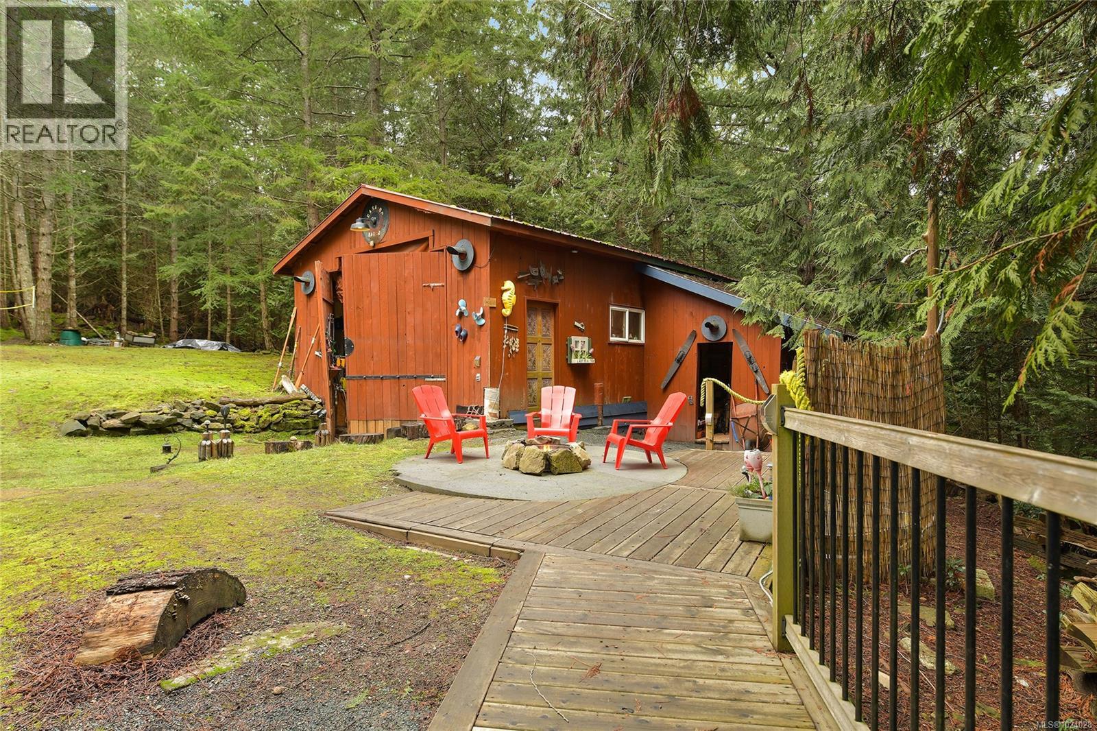  493 Abbott Road, Mayne Island