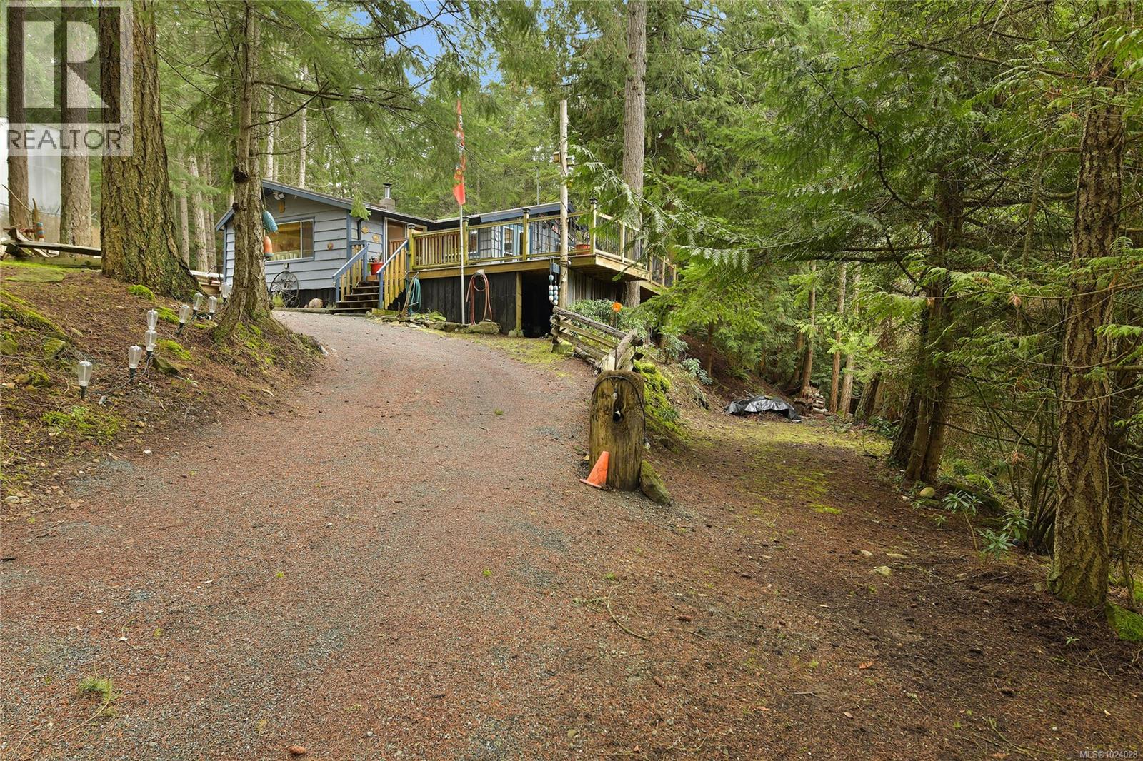 493 Abbott Road, Mayne Island