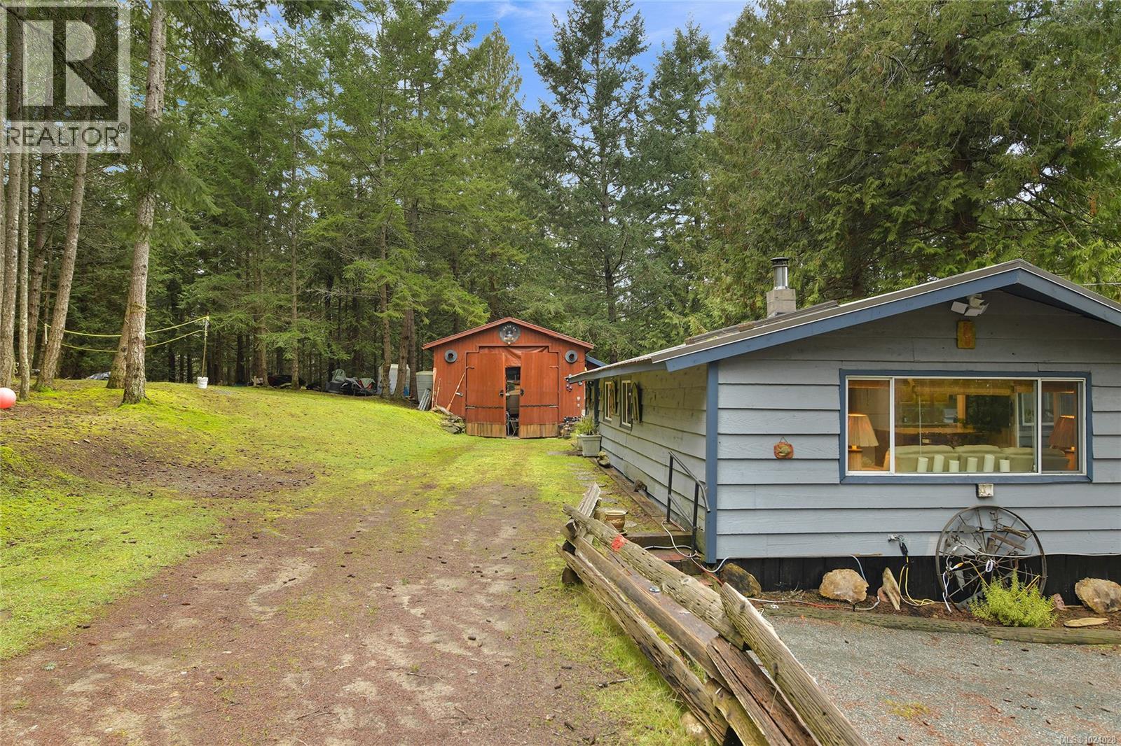  493 Abbott Road, Mayne Island