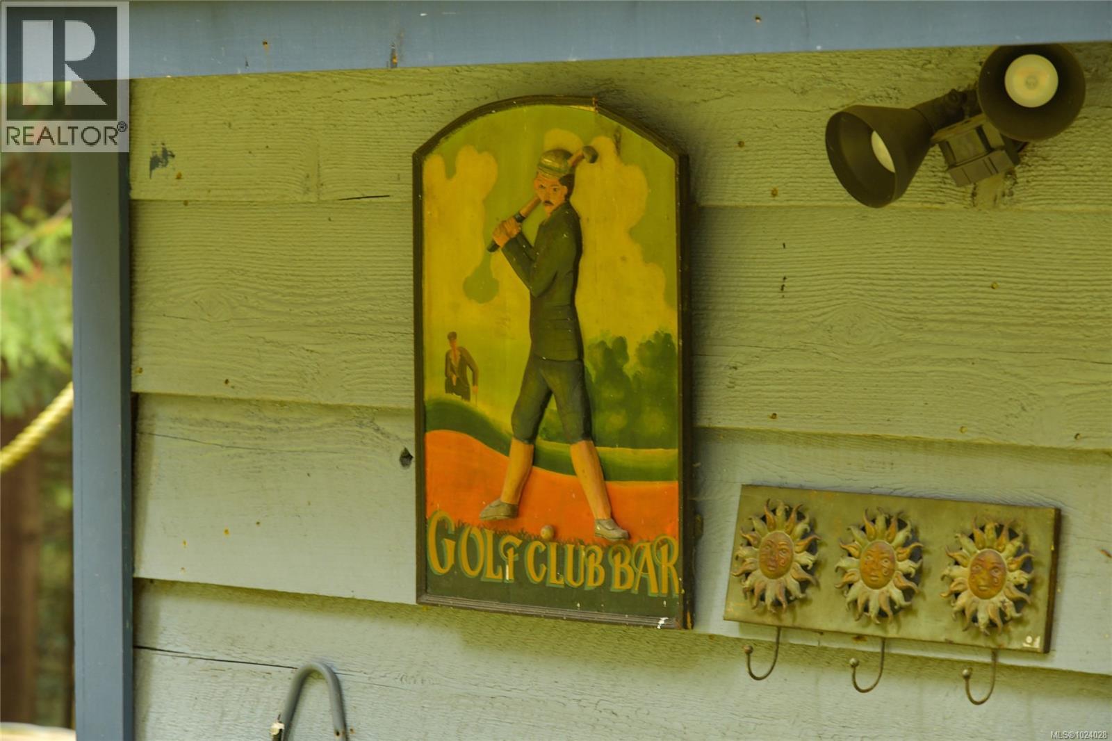  493 Abbott Road, Mayne Island