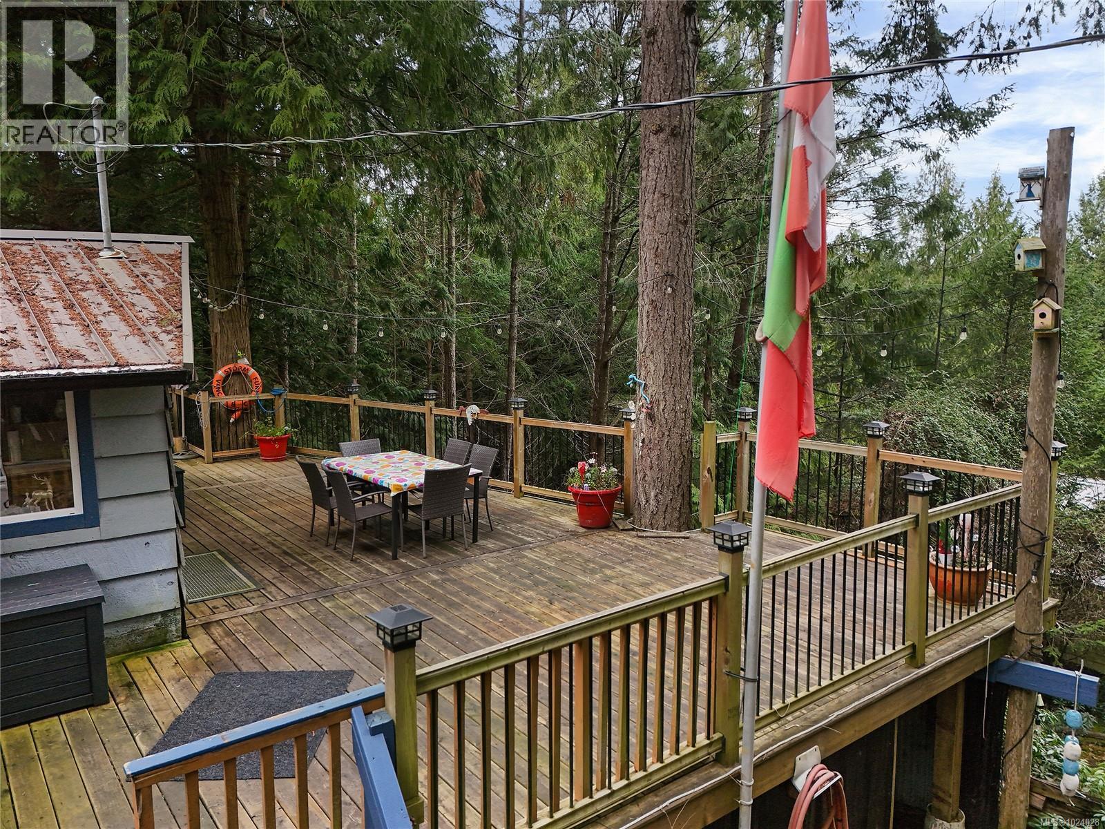  493 Abbott Road, Mayne Island