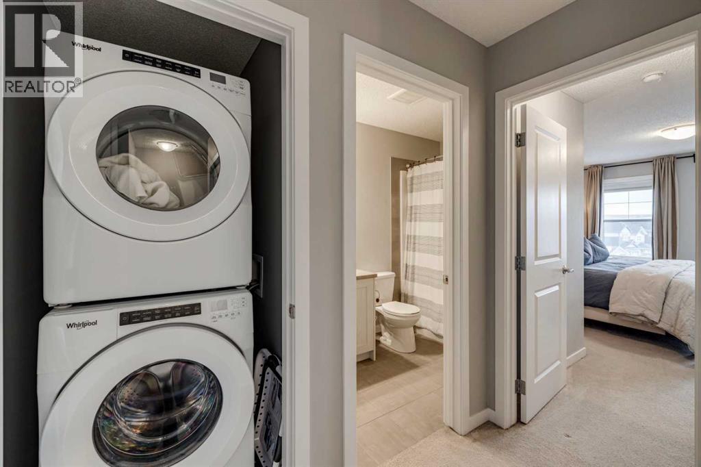 221 Sundown Road, Cochrane