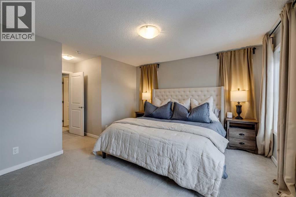 221 Sundown Road, Cochrane