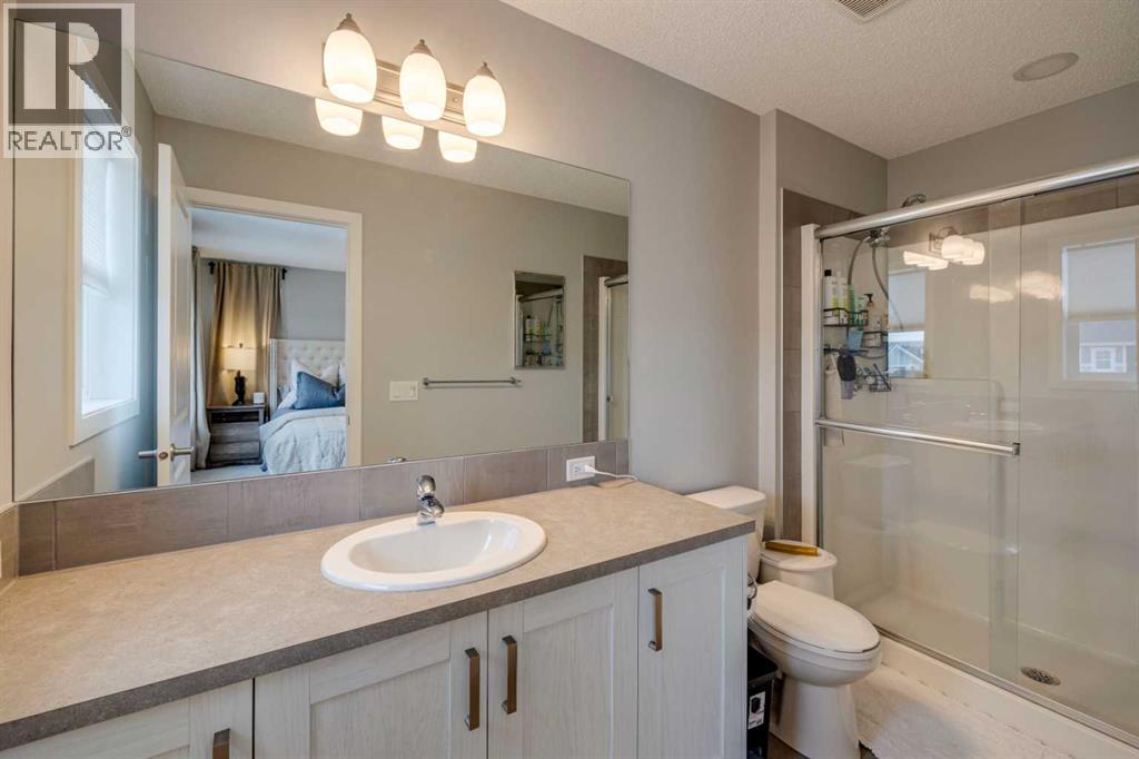 221 Sundown Road, Cochrane