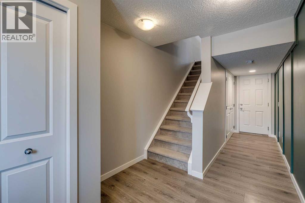 221 Sundown Road, Cochrane