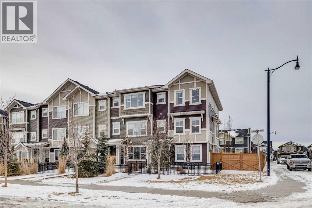 221 Sundown Road, Cochrane