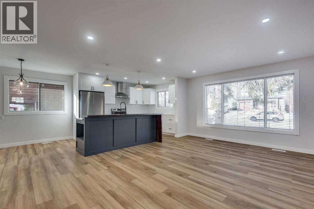 107 Greig Drive - Photo 2 of 41, Red Deer, Alberta