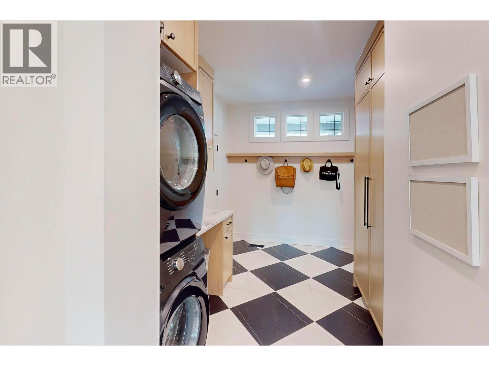  1743 Markham Court, Kelowna