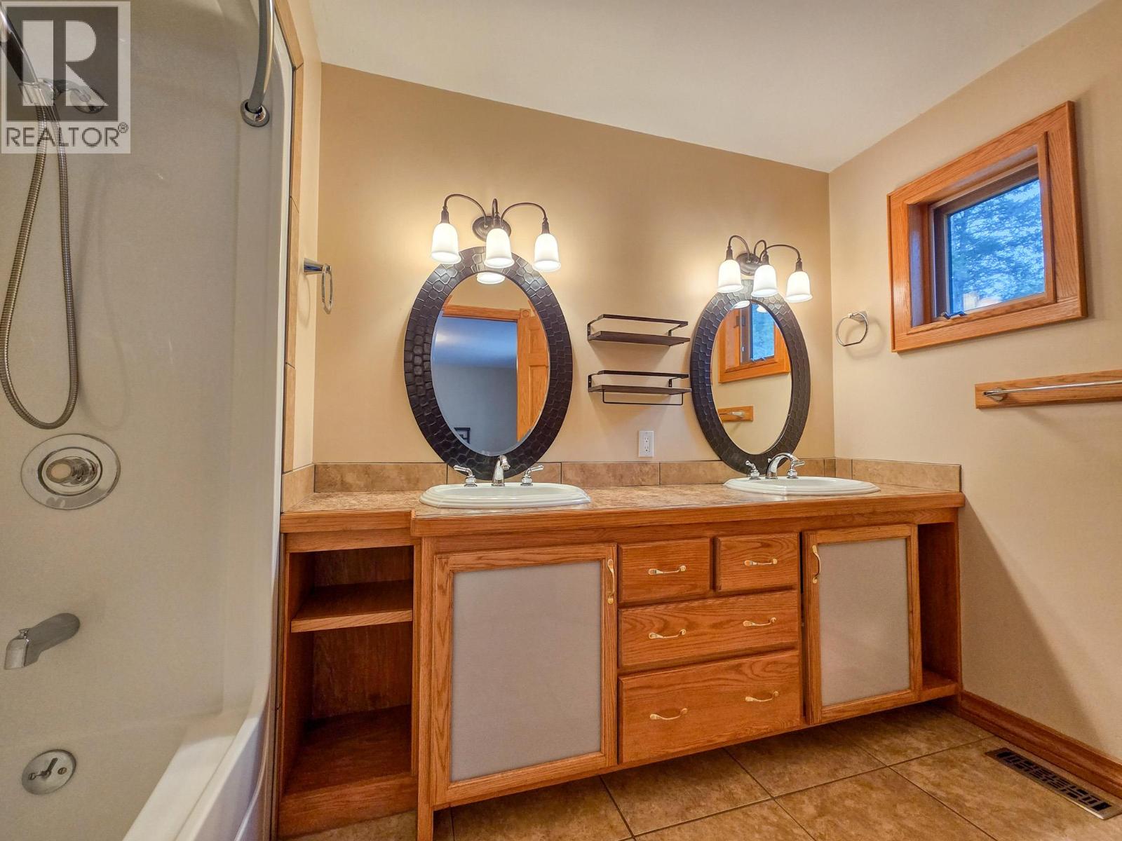 5226 Juniper Heights Road, Invermere