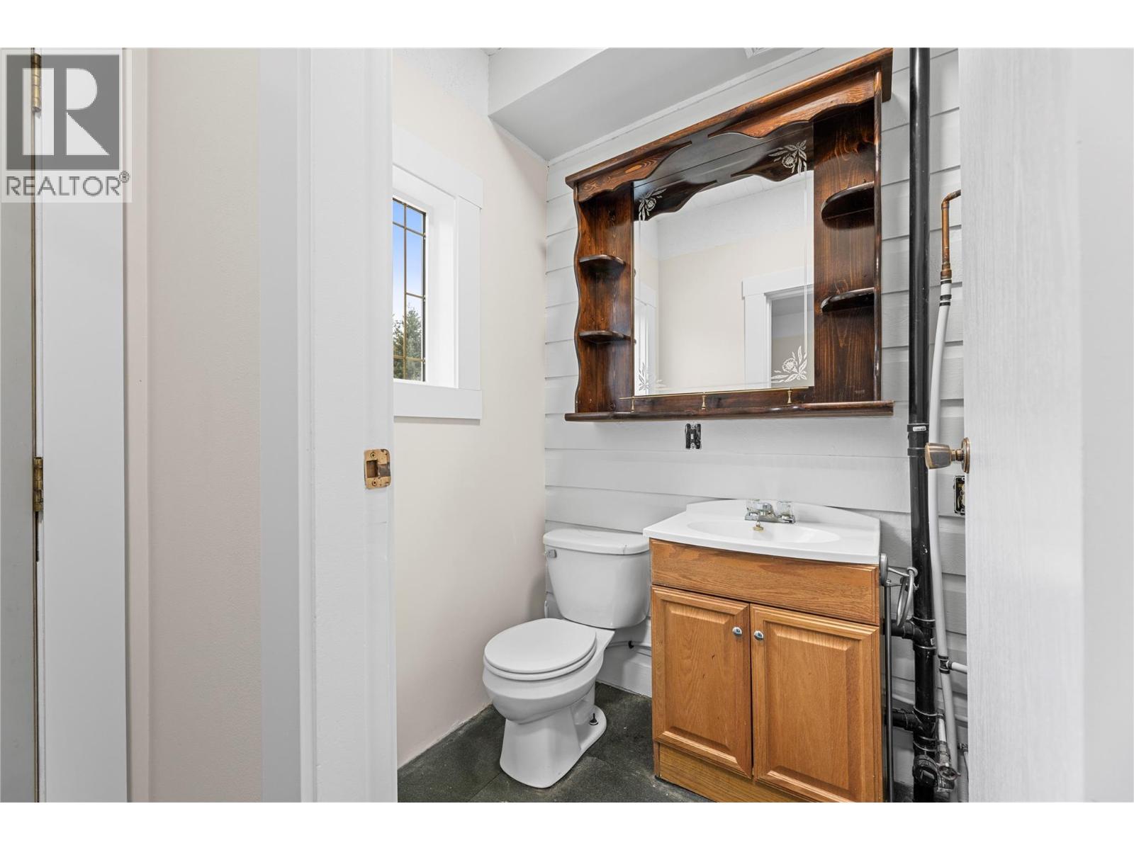  3135 Edes Road, Salmon Arm