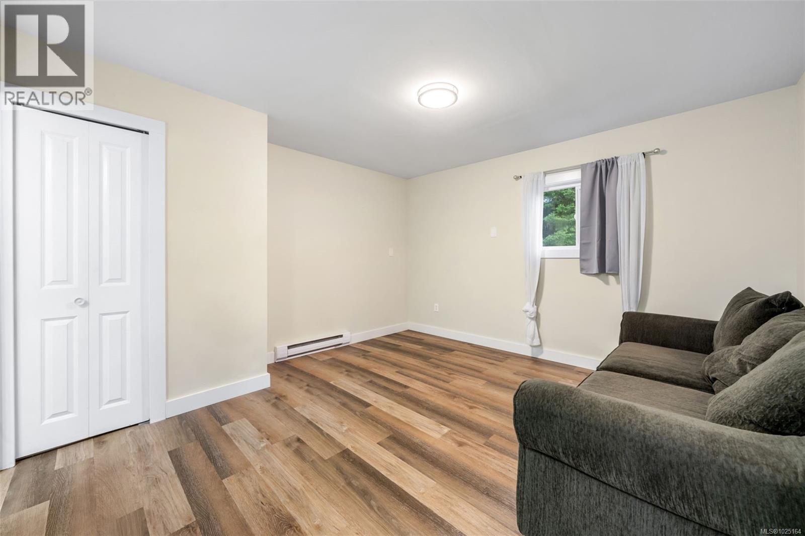  1123 Reynolds Road, Saanich