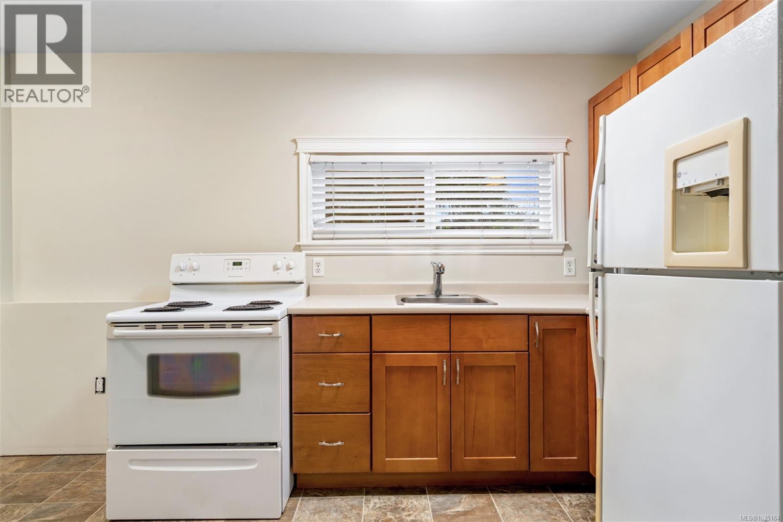  1123 Reynolds Road, Saanich