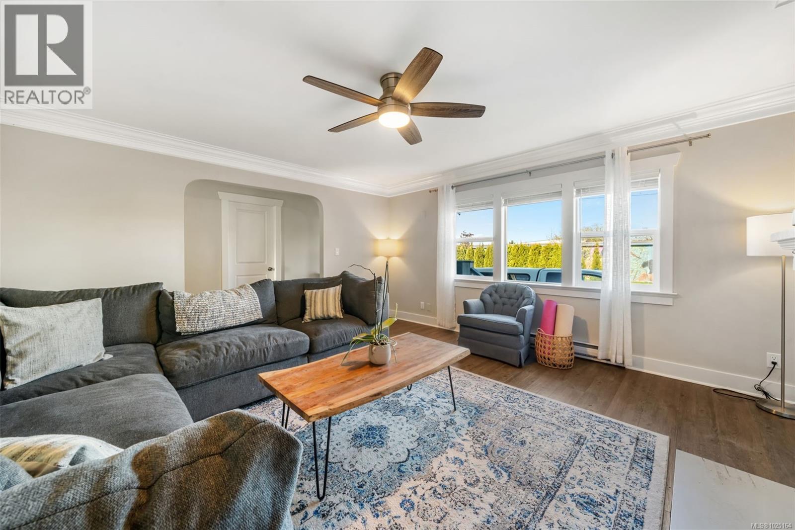  1123 Reynolds Road, Saanich